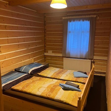 Penzion Lesni Zatisi- Harrachov Exteriör bild