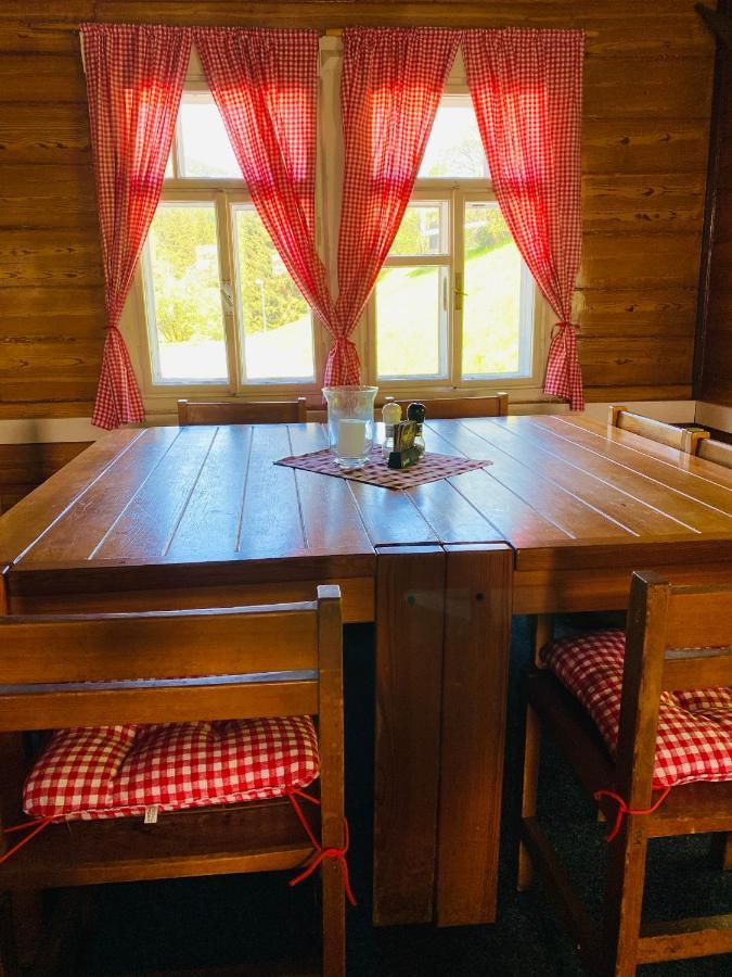 Penzion Lesni Zatisi- Harrachov Exteriör bild