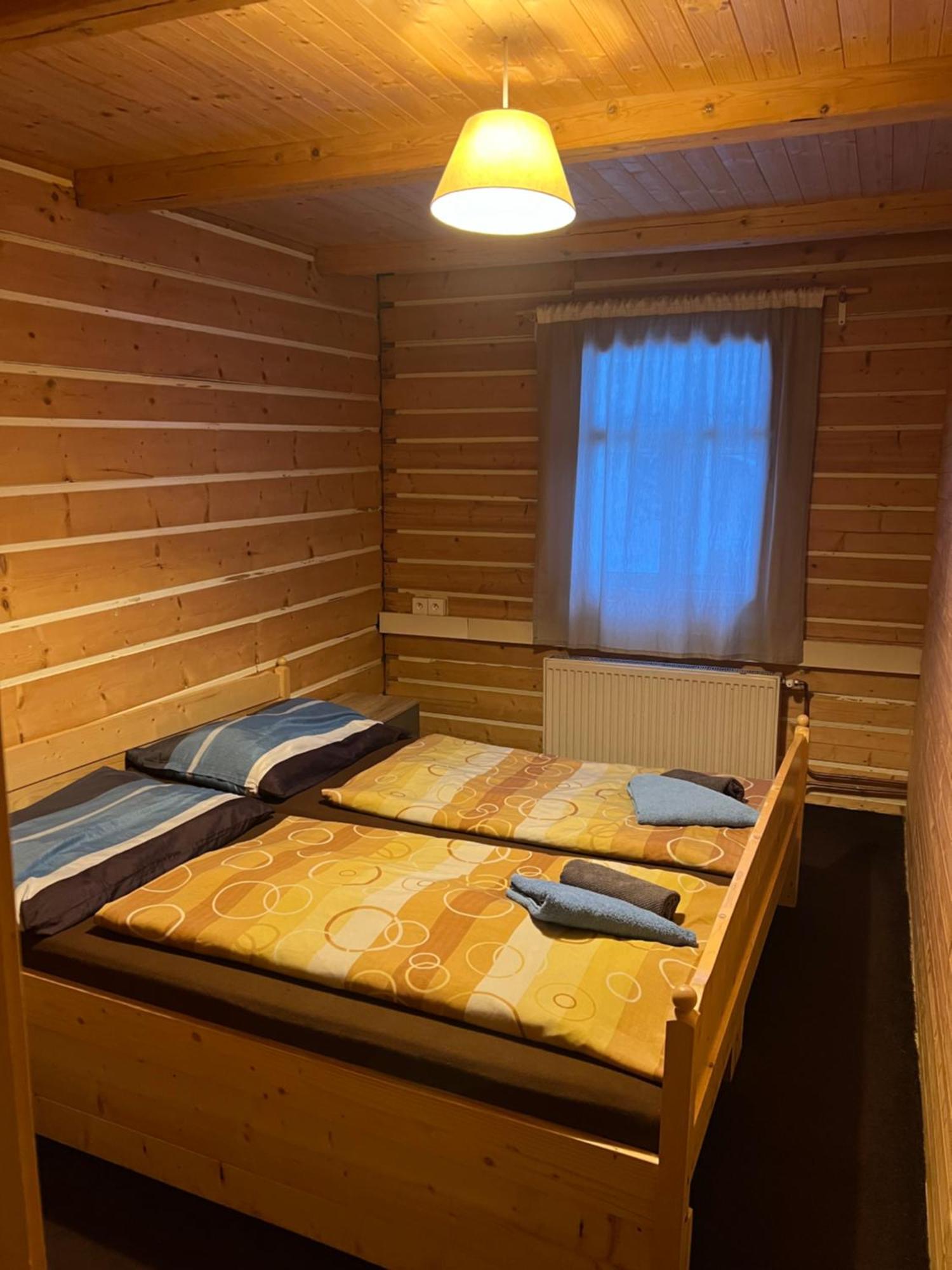 Penzion Lesni Zatisi- Harrachov Exteriör bild