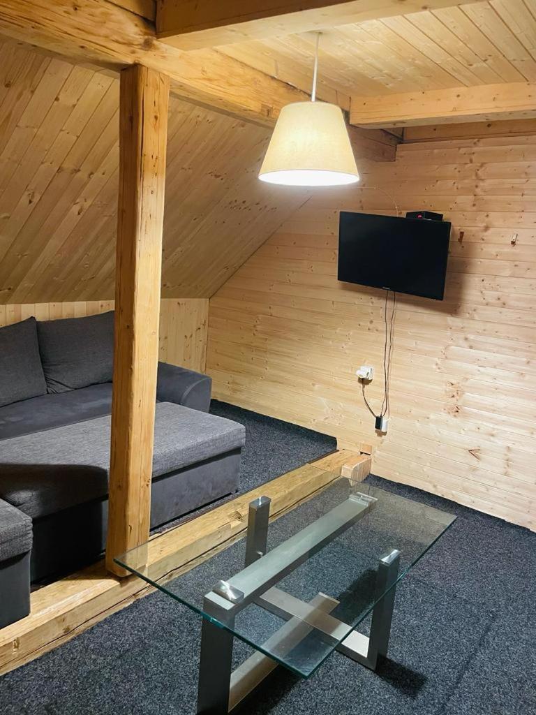 Penzion Lesni Zatisi- Harrachov Exteriör bild