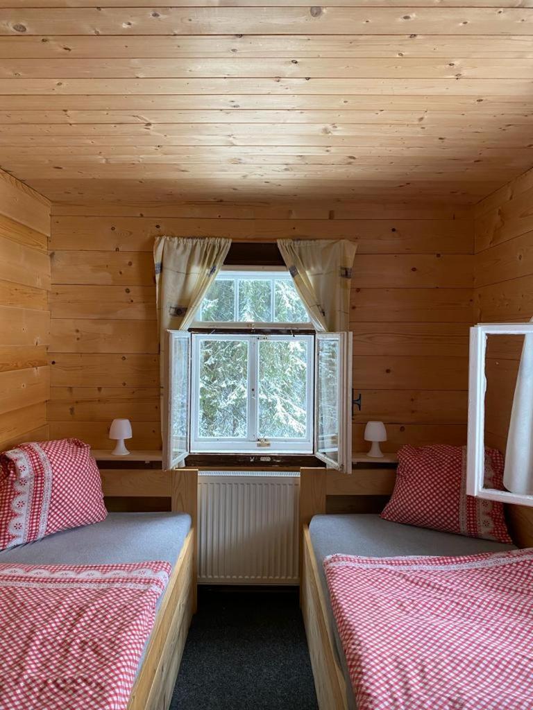 Penzion Lesni Zatisi- Harrachov Exteriör bild